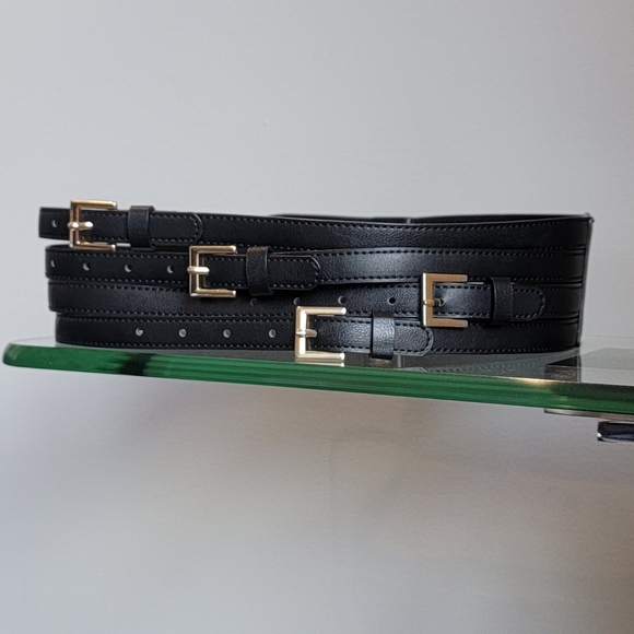 The Limited Black Buckle Belt Sz: S - Picture 2 of 9